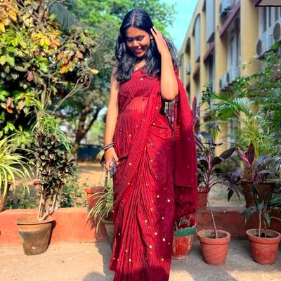 vadapaaaaaaaav's profile picture. Carpe Diem|Coffee|Books|Moon&Stars