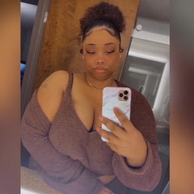 Softest place on Earth;) • Nurse🩺 • Serial lover❤️ #30+Twitter