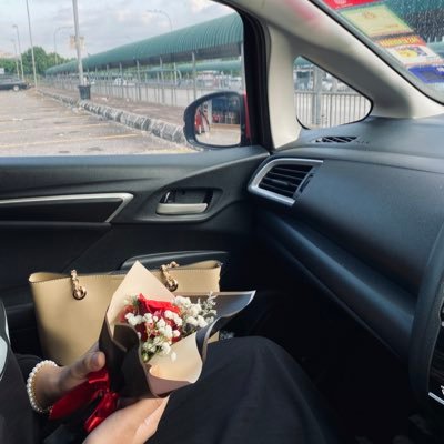 prelovedbooks_'s profile picture. 