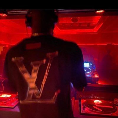 AmirBizi's profile picture. keen on creativity. Third culture kid. Dev.