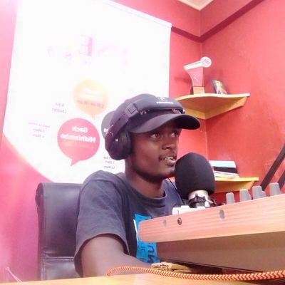 TKidude's profile picture. Tatizo Nyota ✍️