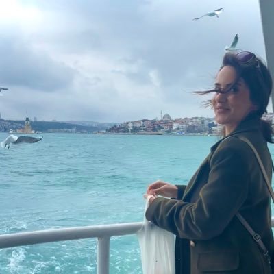 sibelkayihan's profile picture. close  your  eyes