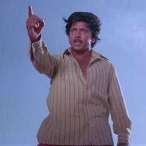 Gaalisuddhi's profile picture. ಕನ್ನಡ 💛❤️| ಭಾರತ 🇮🇳| ಸನಾತನಿ🕉  | KFI ಅಭಿಮಾನಿ | MEMER |
60% ಟ್ವೀಟ್ಸ್ ಇನ್ ಕನ್ನಡ |
40% Tweets in English |
Part time job- Content ಕಳ್ಳರನ್ನ ಹಿಡಿಯೋದು