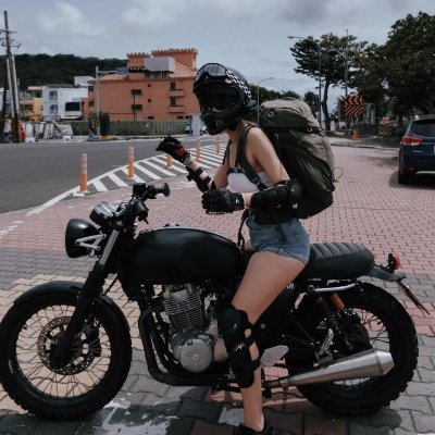 台湾から来ました。私はバイクの女の子です。バイクが好きです😊
日本語は勉強中