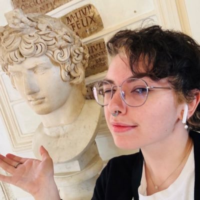 PhD candidate, @Uni_Newcastle 🏛 Education and Public Programs, @Hellenic_Museum🏺Pagan ✨ Queer Theory, Classical Reception, Museology, Horror