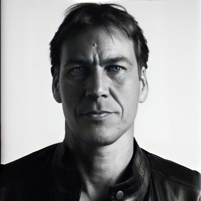 nes_63's profile picture. برشلونة و قليل من كرة القدم بعض من الثريدات في المفضله