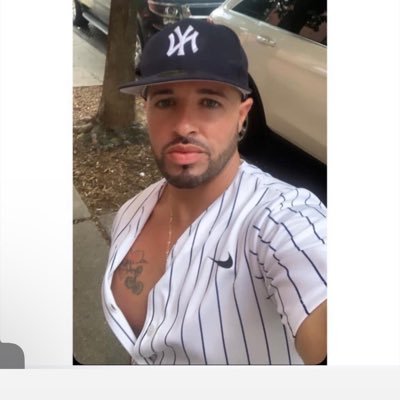 never chase BUT attract! Yankees #repbx🇮🇹🇵🇷 🏋life #giants #rangers #nets #togetherblue #cawfeeee lover