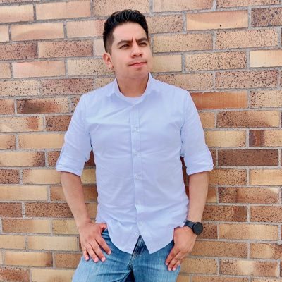 davidj8812's profile picture.