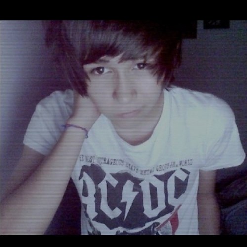 ilovesasha_J's profile picture. 17 years old, Sasha is the love of my life! i like followers so follow i follow back! :]