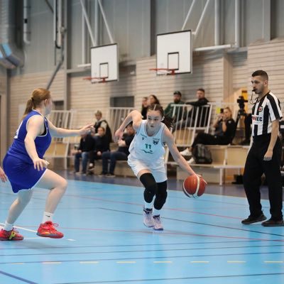 5’10 PG/G | Class of 2027 | 🇮🇸 National Team | Currently #1 player in 27’ class from Nordic |
Exodus Europe 🖤🖤🖤✖️ ✖️ ✖️

IG = hulda_mariaa