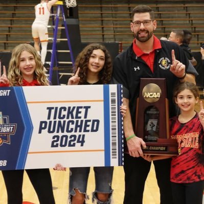 Ferris State University Men's Bball Head Coach. Father to 3 beautiful girls. If it was easy to be a champion everyone would be one.