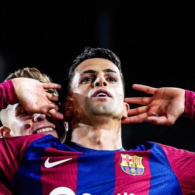 Del Barcelona hasta que me muera . Cancelo el mejor lateral de todos los tiempos. Topuria es imbatible