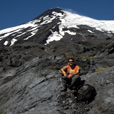 Chilean🇨🇱 PhD(c)/MSc Geoscience working in the impacts of ice loading and unloading in volcanoes @uwgeoscience (Volcanology🌋/Geochemistry/Geochronology)