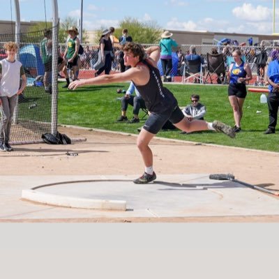 EHS// Linebacker // 6’1”// 205lbs// Discus// Shot put// Wing span 6’8’// Disc Pr- 160.9”// Shot Put 46’5.25”//Rotational thrower