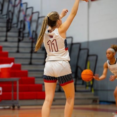 SMHS basketball 25’ (PG SF) WV swish AAU. 5’7 135lbs 4.0 GPA