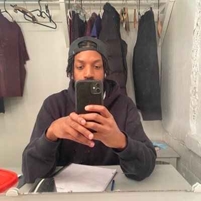 VladAlexis's profile picture. I’m just here for the dessert       Instagram: @Vlad_alexis