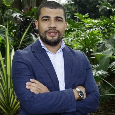 Julián Andrés Díaz Serna. Comunicador Social y Periodista. Interesado en comunicación, mercadeo y política.