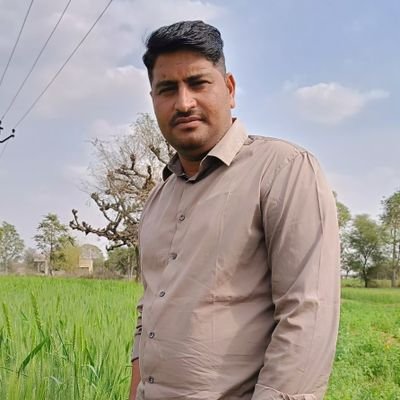 vr387389's profile picture. 