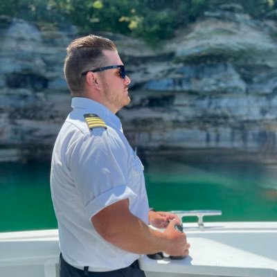 Yooper boat captain ⚓ #GoPackGo🧀 #GoBlue〽️