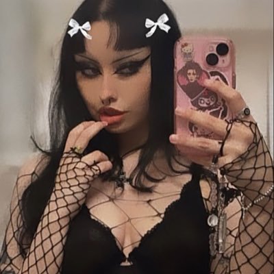 vampireluvrs Profile Picture