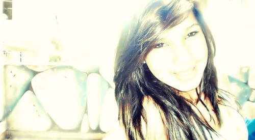 Soou Geminiana apesar dee seer teimosa, chata, louca, sincera, antipática, inconstante, bipolar, intensa, ignorante , ciumenta, exigente,chorona & mimada (: