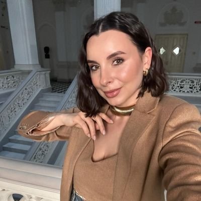 Wife, mother of two, Entre passionate about BEAUTY, FASHION, and am in financial growth institute, also a trader in binary/Bitcoin mining and other crypto curre