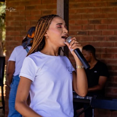 •Minister •Worshiper •YouTube : @Tshepang Mphuthi.