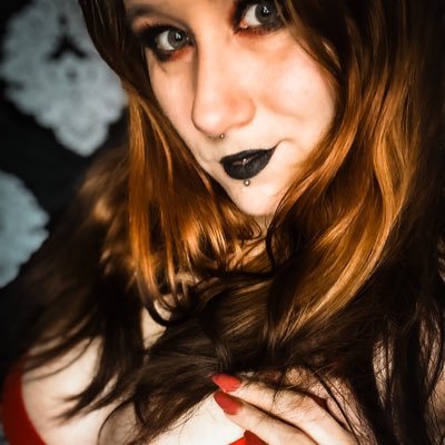 #gothslut #metalhead #pornqueen #horrorporn #lostplaces  2k💀