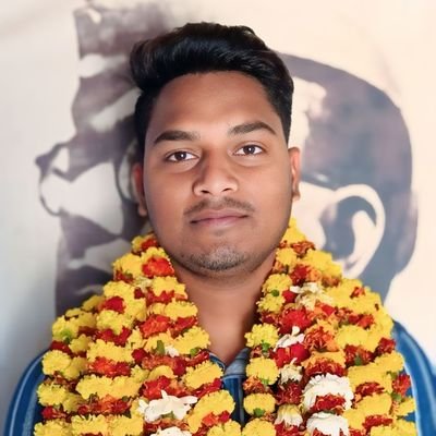 Vivek222125's profile picture. Student