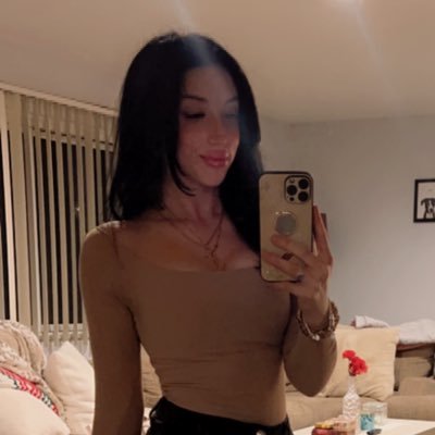 avamariedb3's profile picture. 