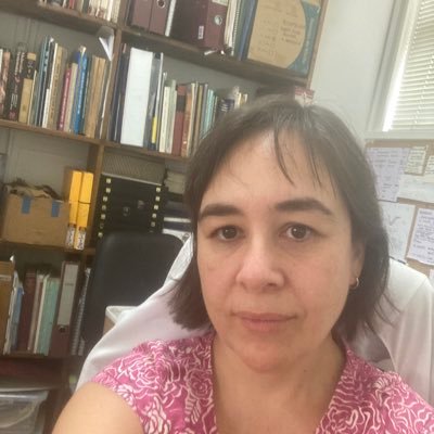 Soy médico Psiquiatra y PhD. Investigo en y enseño genética. Trabajo en Fundacion Diagnosis p acercar la genética a la clínica. Aquí solo mi opinión
