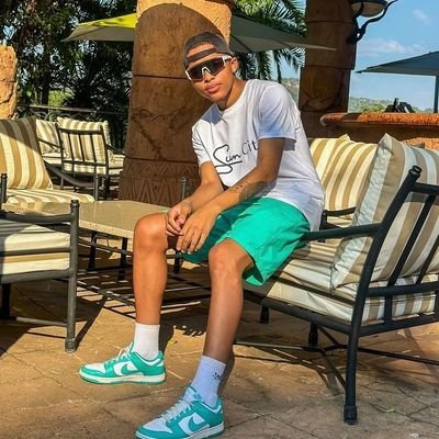 Ethan_Zaabu's profile picture. Interior Designer, Events Manager and Wedding planner. 

I cruise with those who never let me forget, and if I am wrong, correct me, don't belittle me.