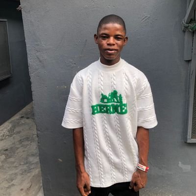 MuhammadTa91432's profile picture. Authentic tactician 
Mr Akapo Taofeek 
Genuine Chelsea fan