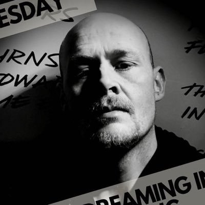 I’m a conversationalist who is interested in talking about poly, kink and BDSM.