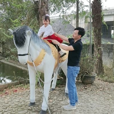 longga1327's profile picture. 