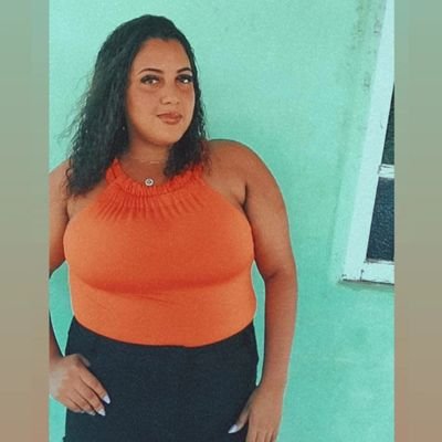 A regra é sorrir e fingir que nada te afeta,ou pelo menos,quase nada//Leonina♌//
FLAMENGUISTA❤🖤