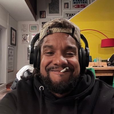 SLVTLVSTPPP's profile picture. The best sunsets need clouds.