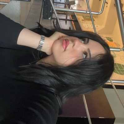 merveeeeee0's profile picture. 