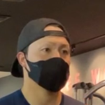 HRutaseya's profile picture. ココナラで販売実績180件越えの鑑定士/占いなんて信じない、おみくじも引かないところから、タロット鑑定士になって月30万円を副業で稼ぐ、33歳の男性占い師、現在1時間、無理コンサル受付中