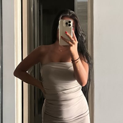 É suposto escrever aqui qualquer coisa. ❥ insta: mynameisbrunaalexandra #Psychology student ISPA👩🏻🎓