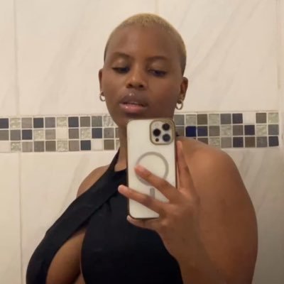 PalesaRaphela's profile picture. 