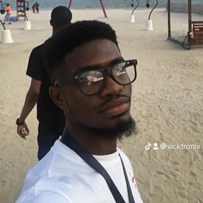 Lover of GOD and People | Creator of @skeemadoc | Software Engineer | 10X Python Backend Engineer | LinkedIn: https://t.co/9crSdQuht0