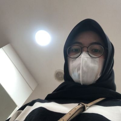 revasabrinaaa's profile picture. 