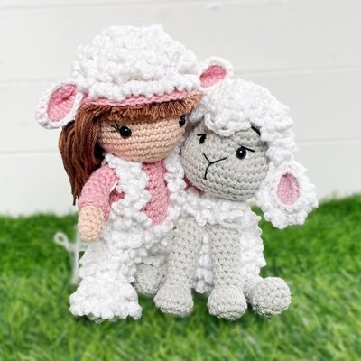 Designer at Ellie’s Craft Boutique, the home for amigurumi patterns and kits.