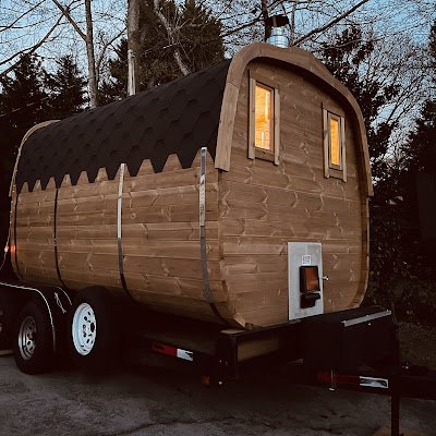 Mobile sauna and hot tub for rent