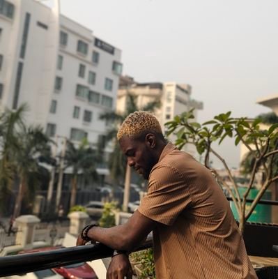 doubtless96's profile picture. Joint-heir with Jesus ❤️
Front-end Developer @sunfi_hq 
Attracts beauty 🦚