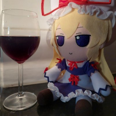 Funny & Silly pictures of Yukari Yakumo FumoFumo and her friends everyday.