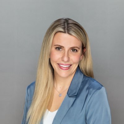 👩🏼⚕️PGY5 General Surgery Resident @UMJMHSurgery🌴/ 🦋 Future UTSW Endocrine Surgery Fellow 🤠/🎓EVMS Class of 2018/🐶Maggy&Rosie