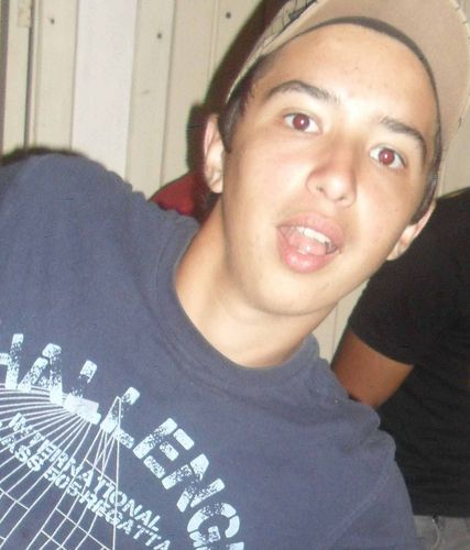 so um garoto de 16 anos solteiro adoro curti a vida.... [VTF] [95]......VTF' Sempre sz
