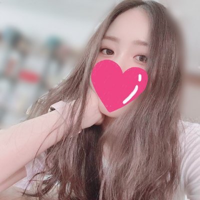 OL/ファッション好き。普通の性欲強めな夜の蝶ですん。年上のおじさん好き♪DMは仲良しさんだけ♡